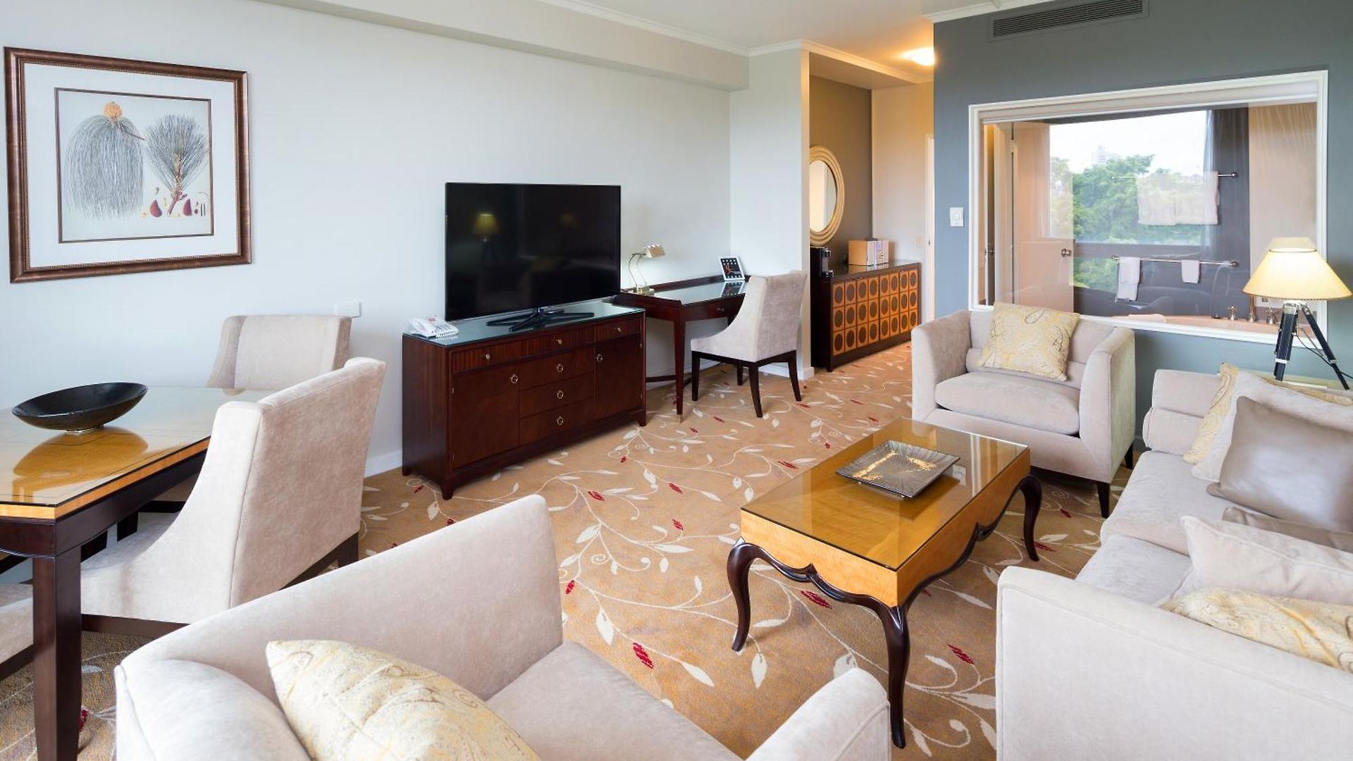 Royal On The Park Hotel 5*