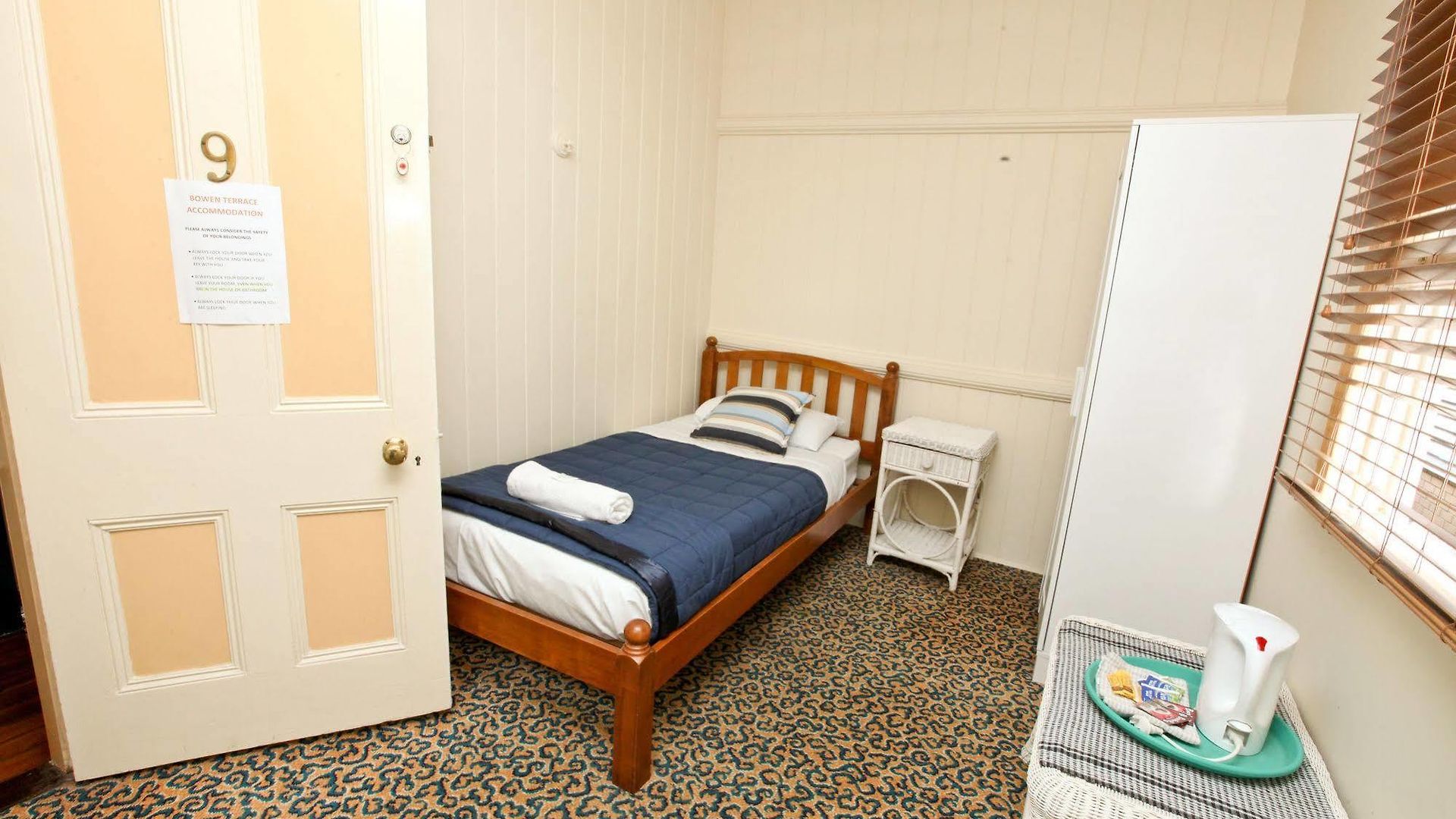 Bowen Terrace 3* Brisbane