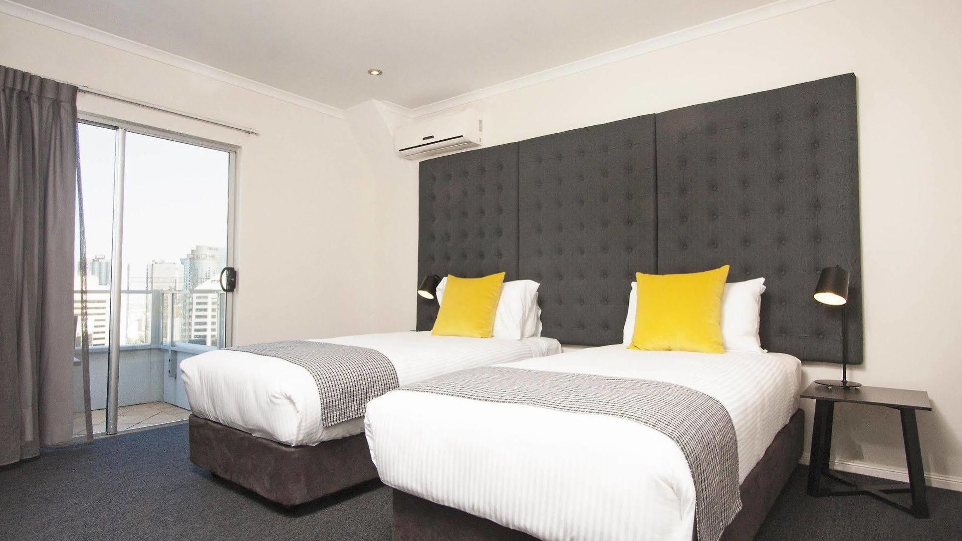 Mantra On Edward Aparthotel 4*