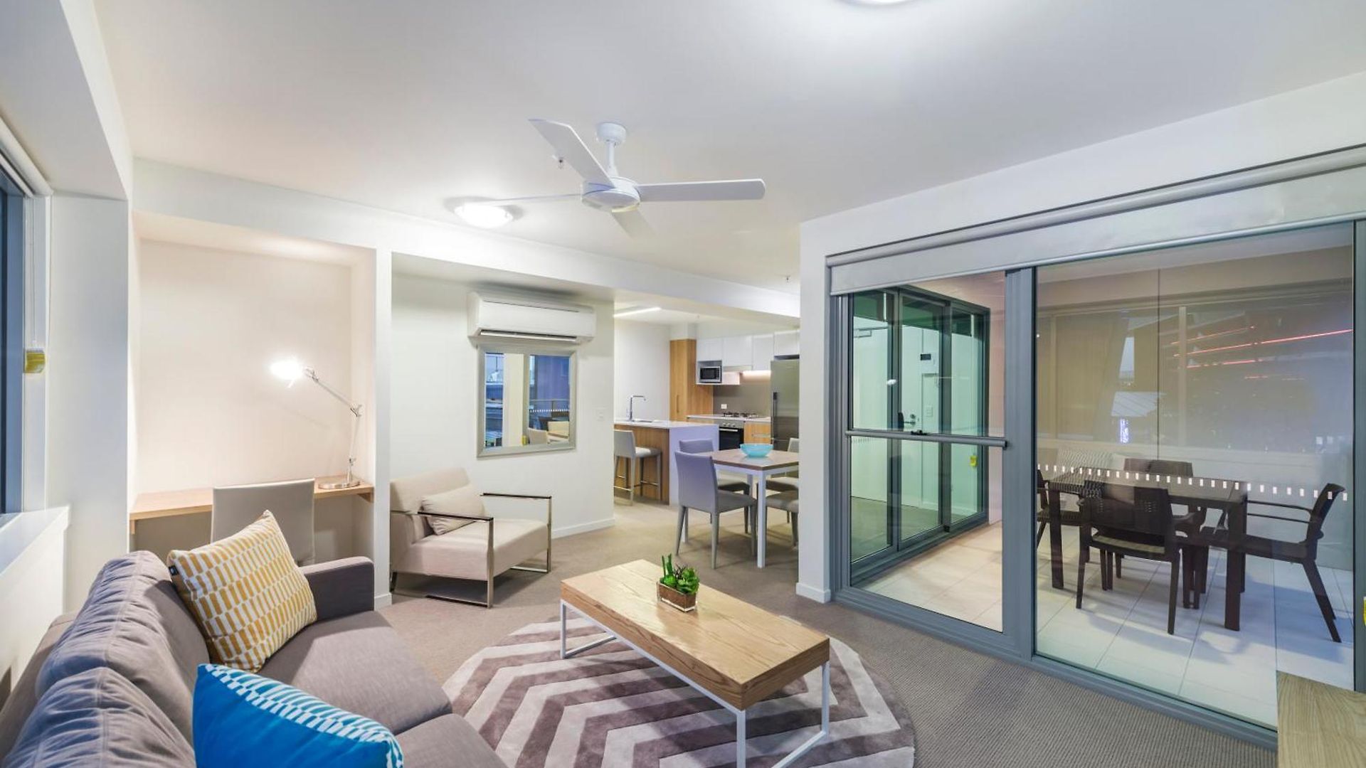 Link Portside Wharf Aparthotel