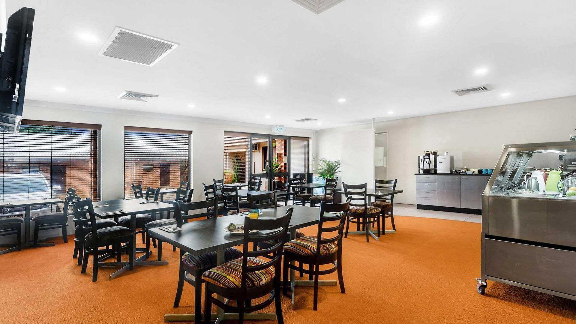 Airport Admiralty 3*