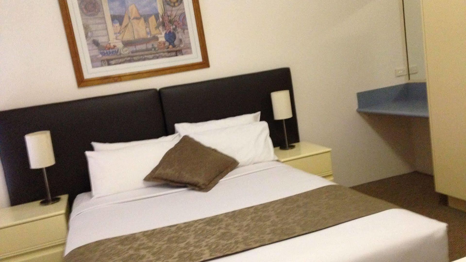 Toowong & 3* Brisbane