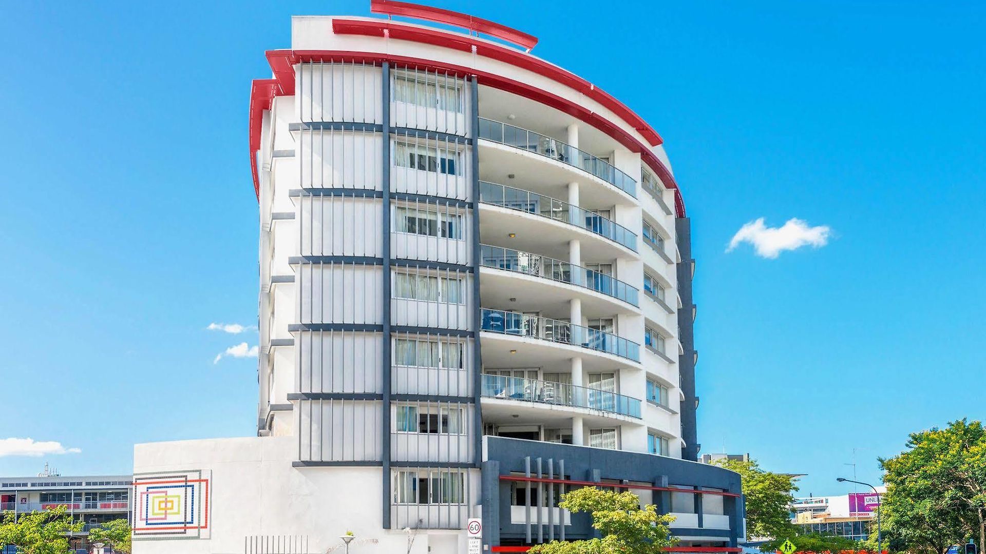 The Hub 4*