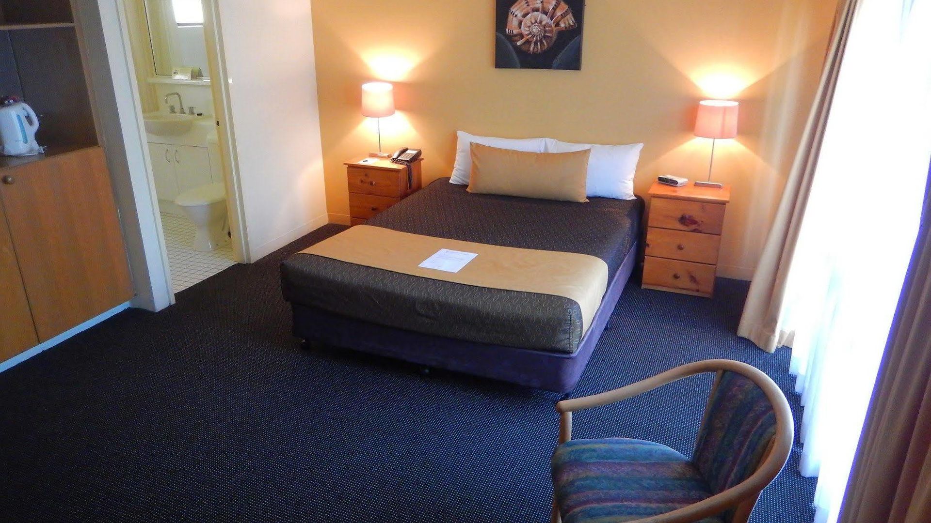 Mt Ommaney Aparthotel