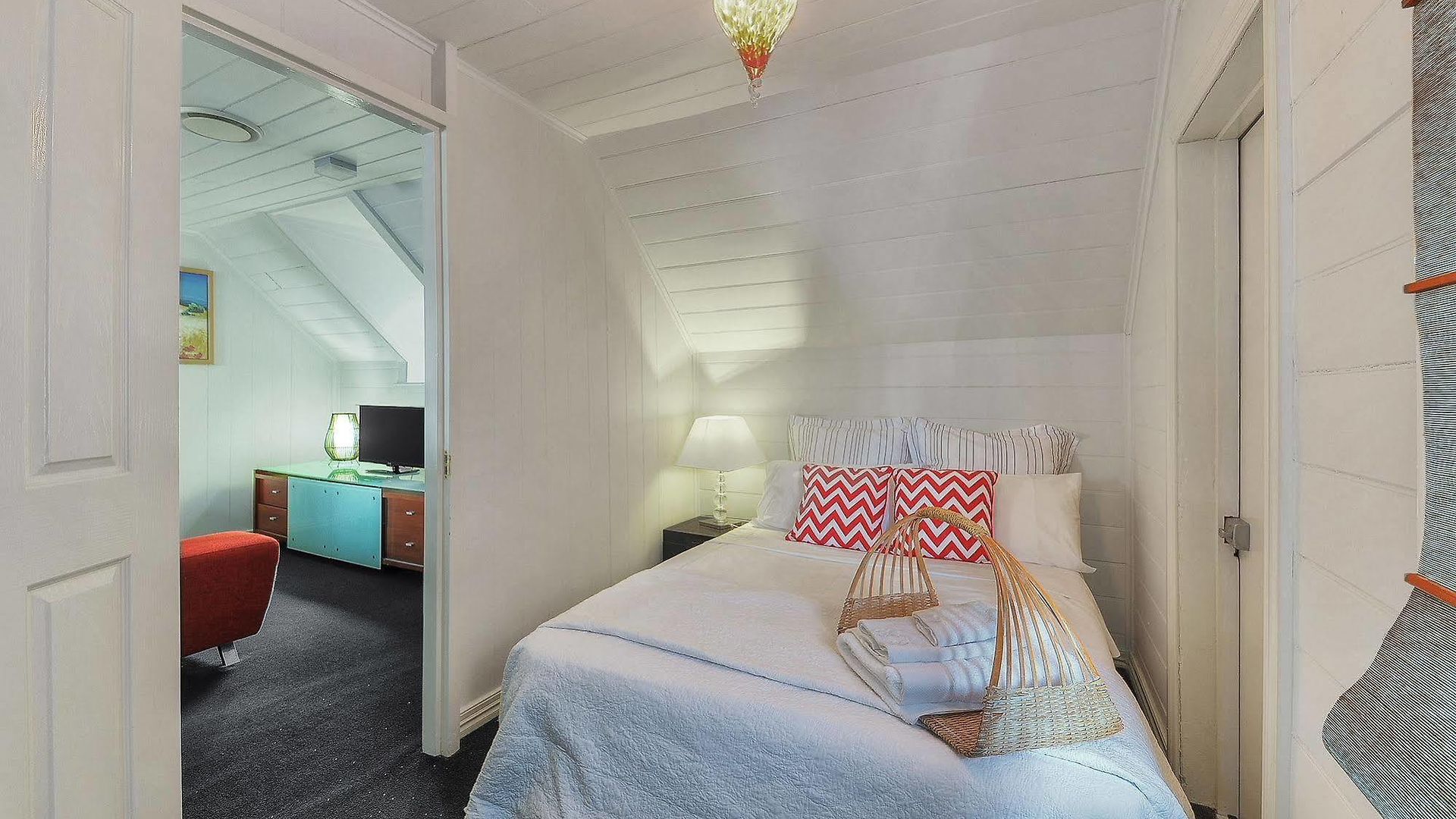 One Thornbury Bed & Breakfast 4*