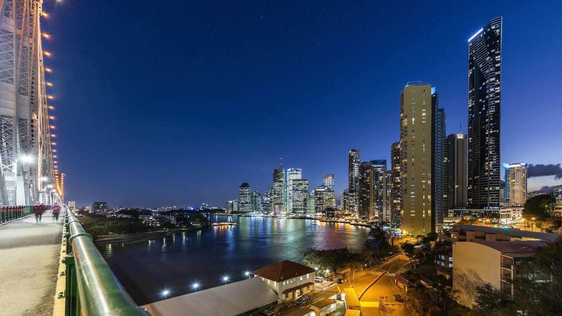 Meriton Adelaide Street, 5* Brisbane