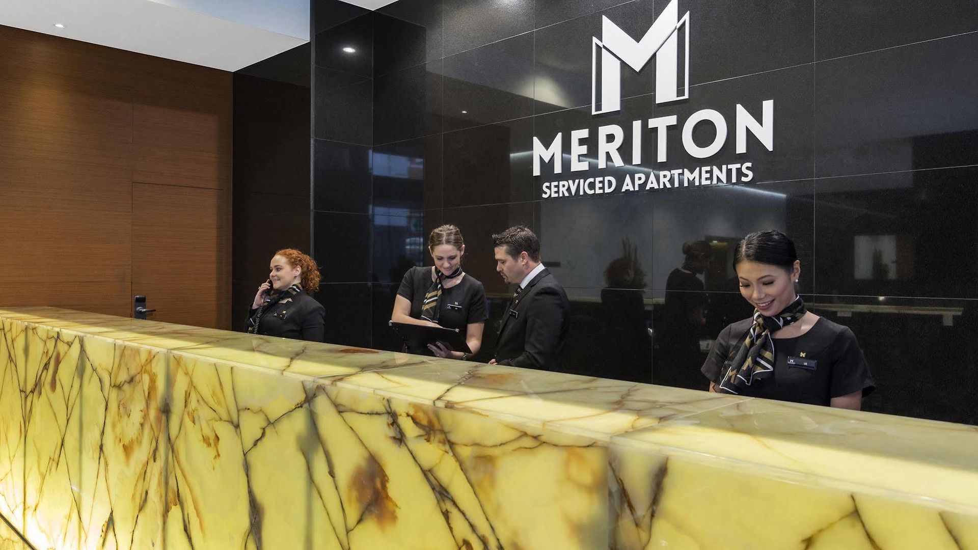 Meriton Adelaide Street, 5* Brisbane