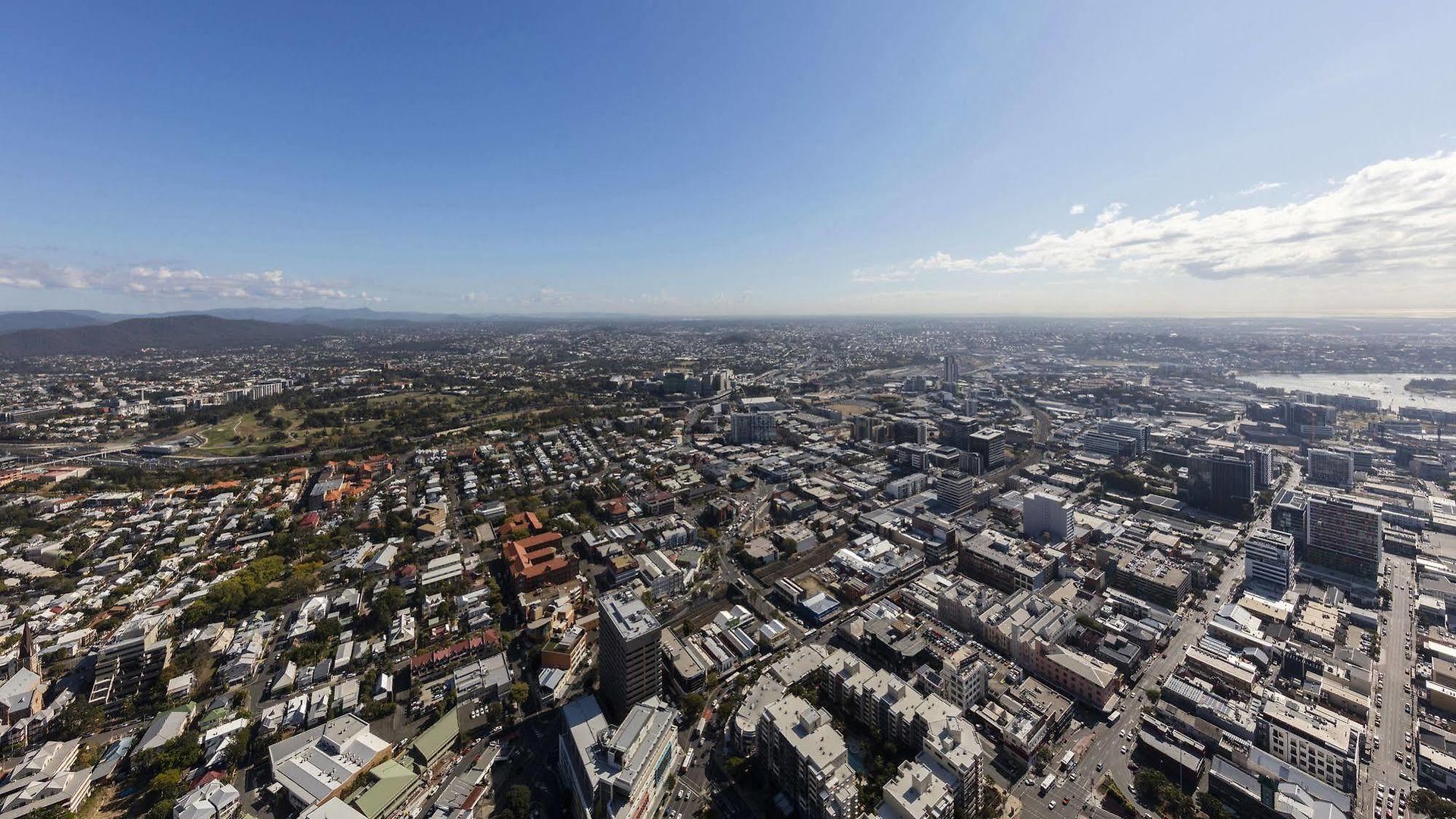 Meriton Adelaide Street,