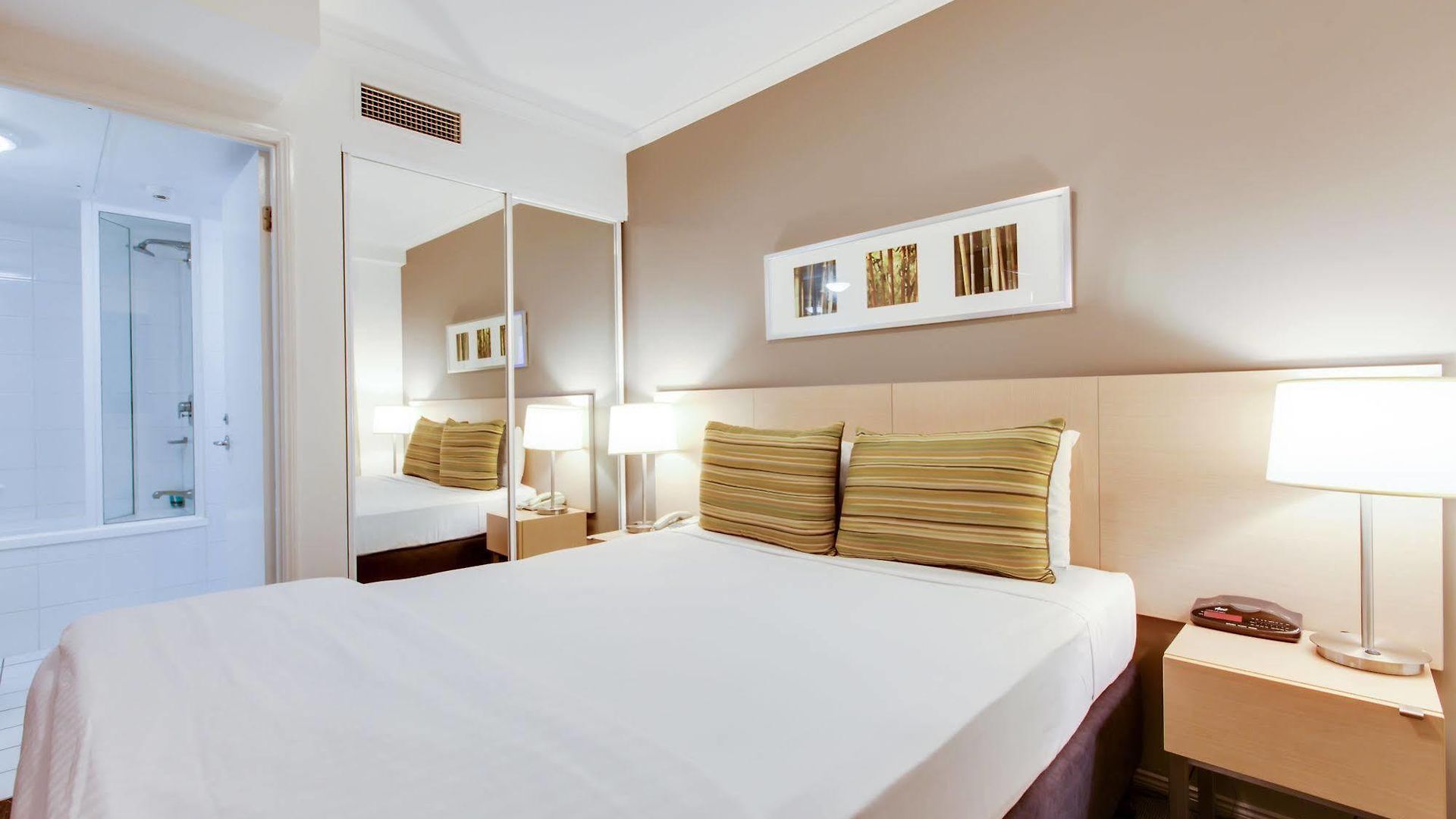Adina Aparthotel