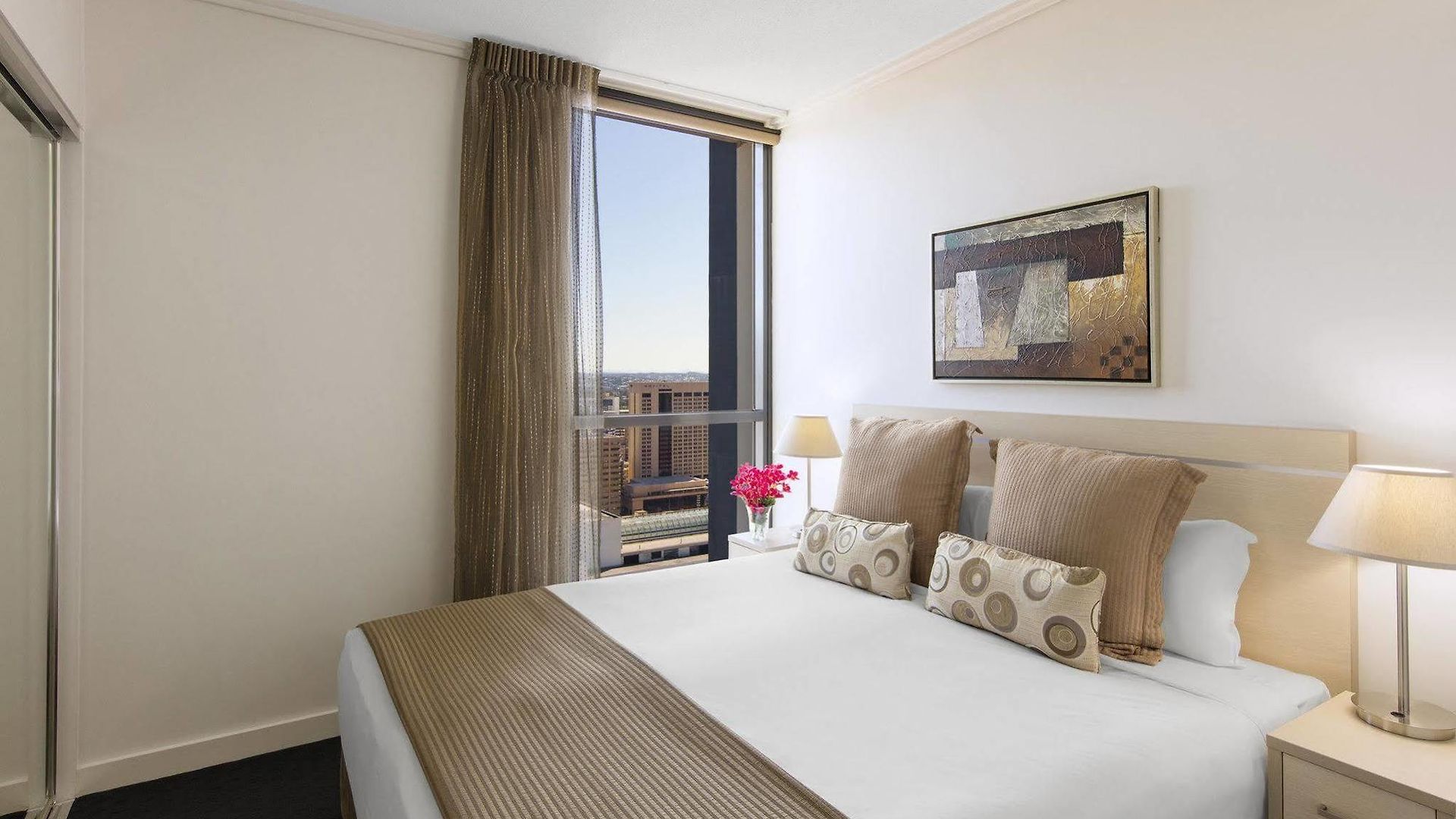 Oaks On Charlotte Aparthotel Brisbane