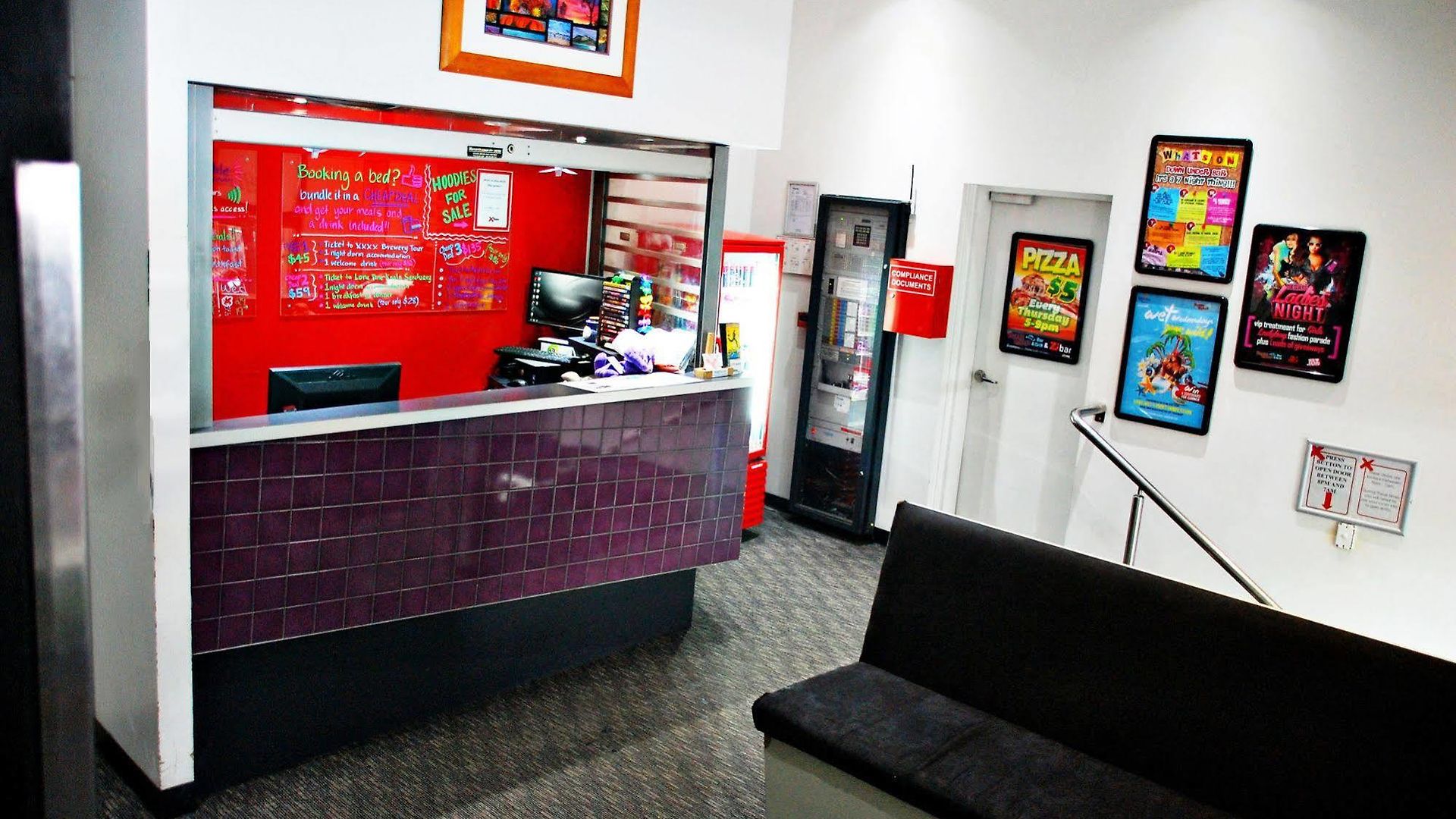 Base Embassy Hostel *