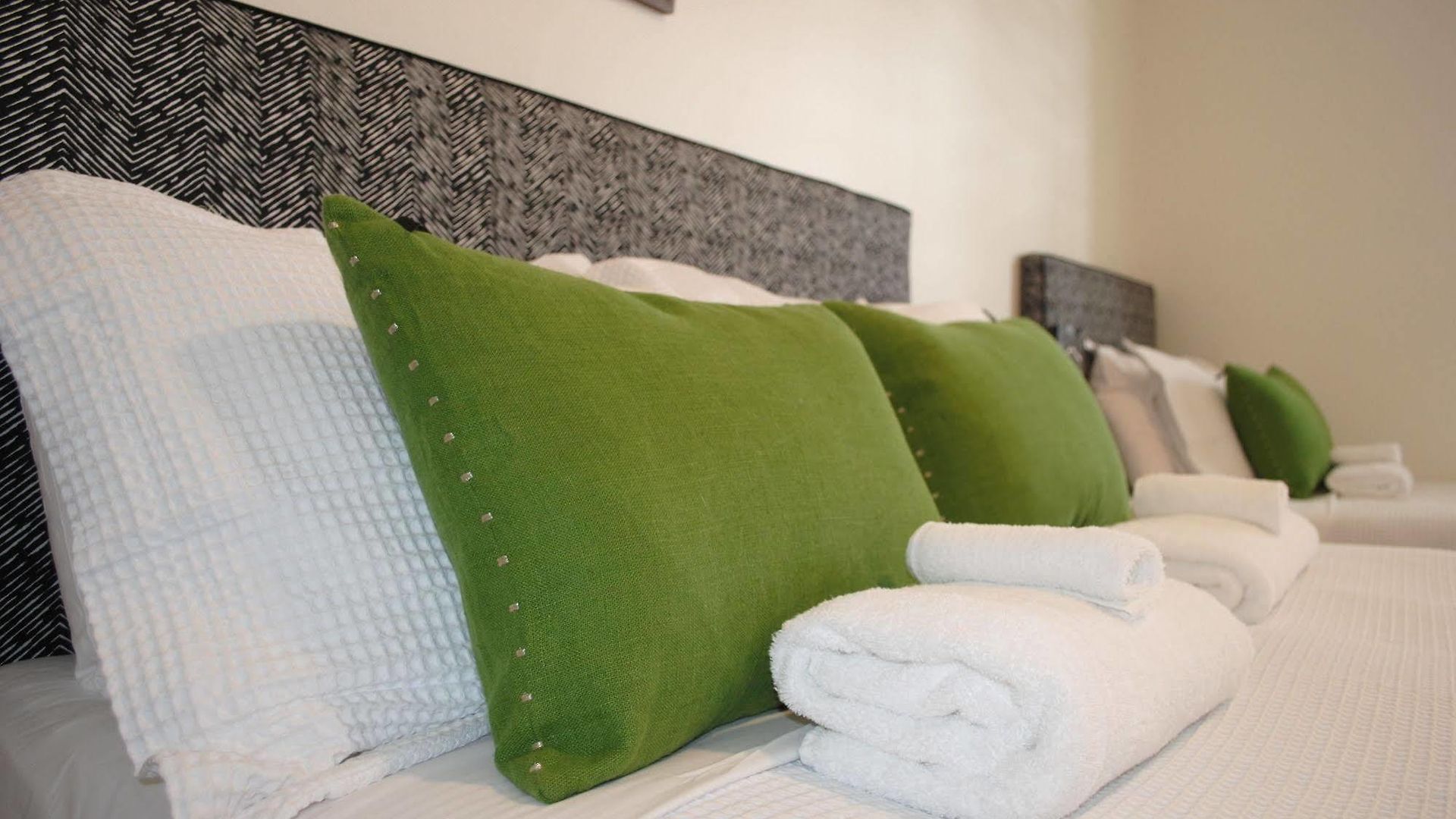 Edward New Fam Bed & Breakfast