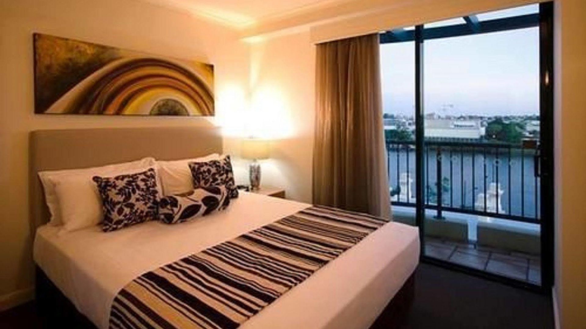 Cosmo Aparthotel Brisbane