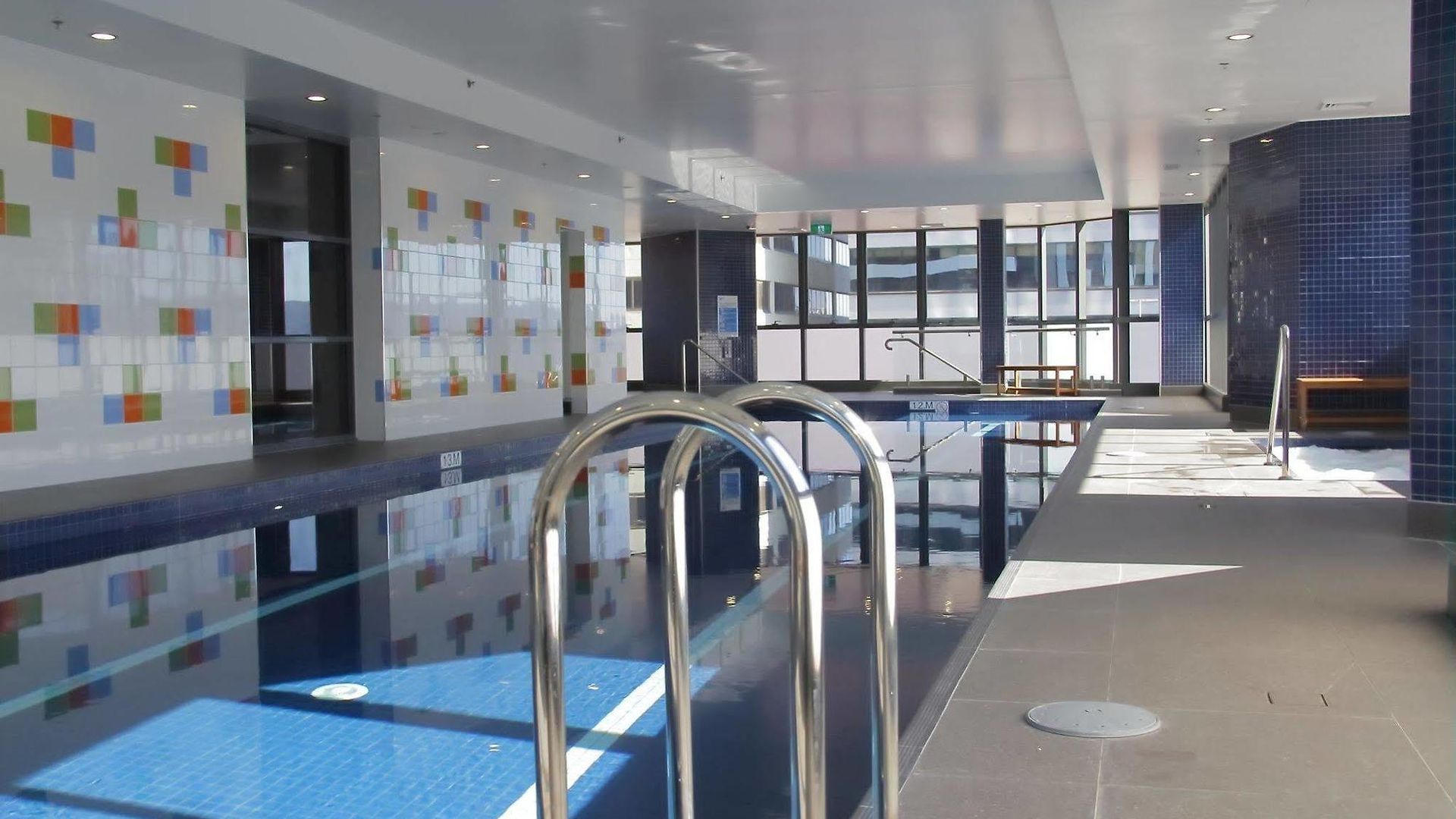 Meriton Herschel Street, 5* Brisbane