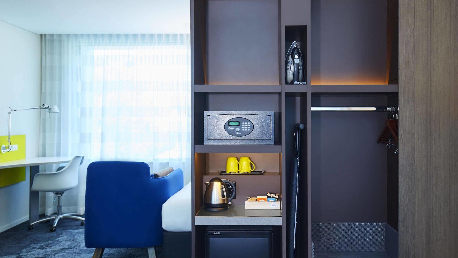 Hotel Holiday Inn Express Brisbane Central By Ihg 4*