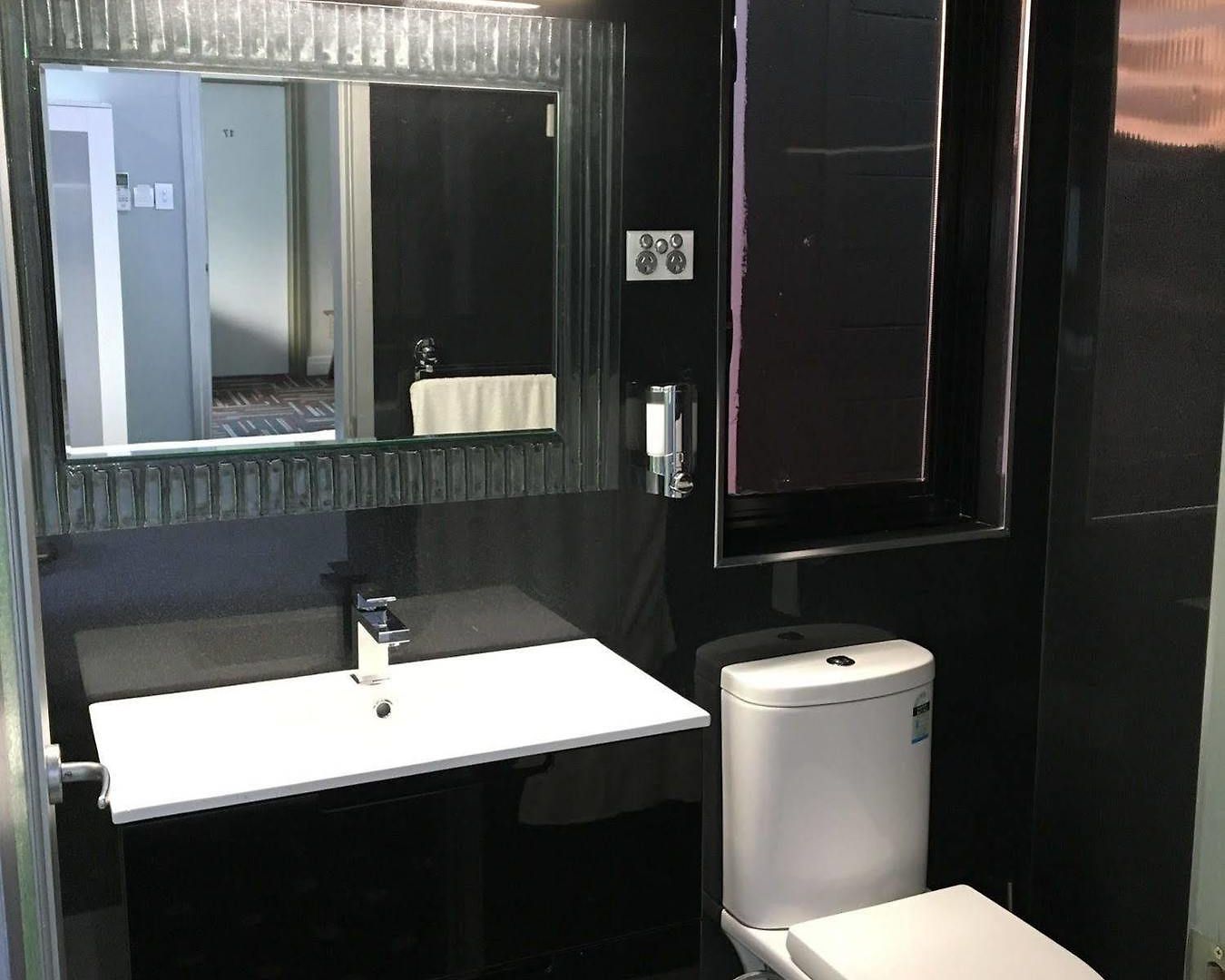 Hotel Amelia Boutique Brisbane