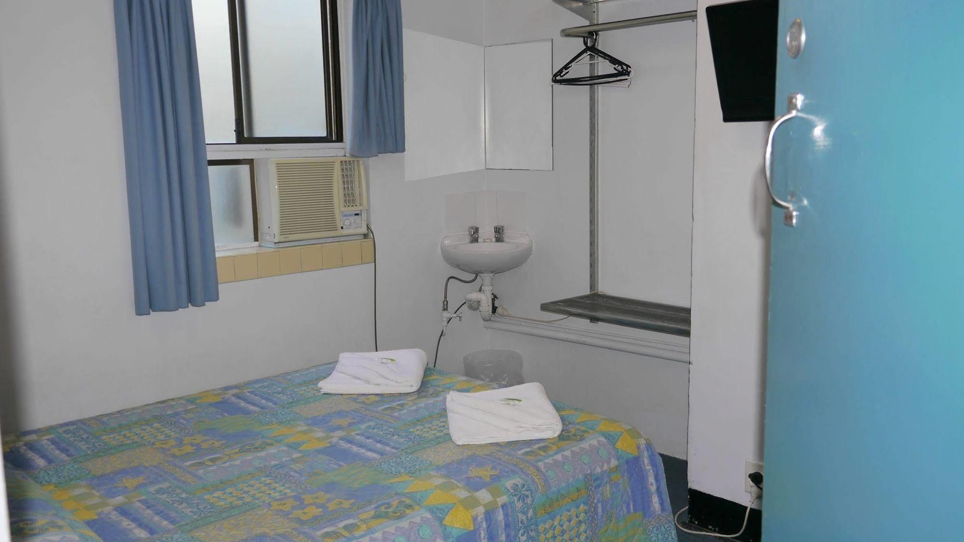 Acacia Inner City 3*