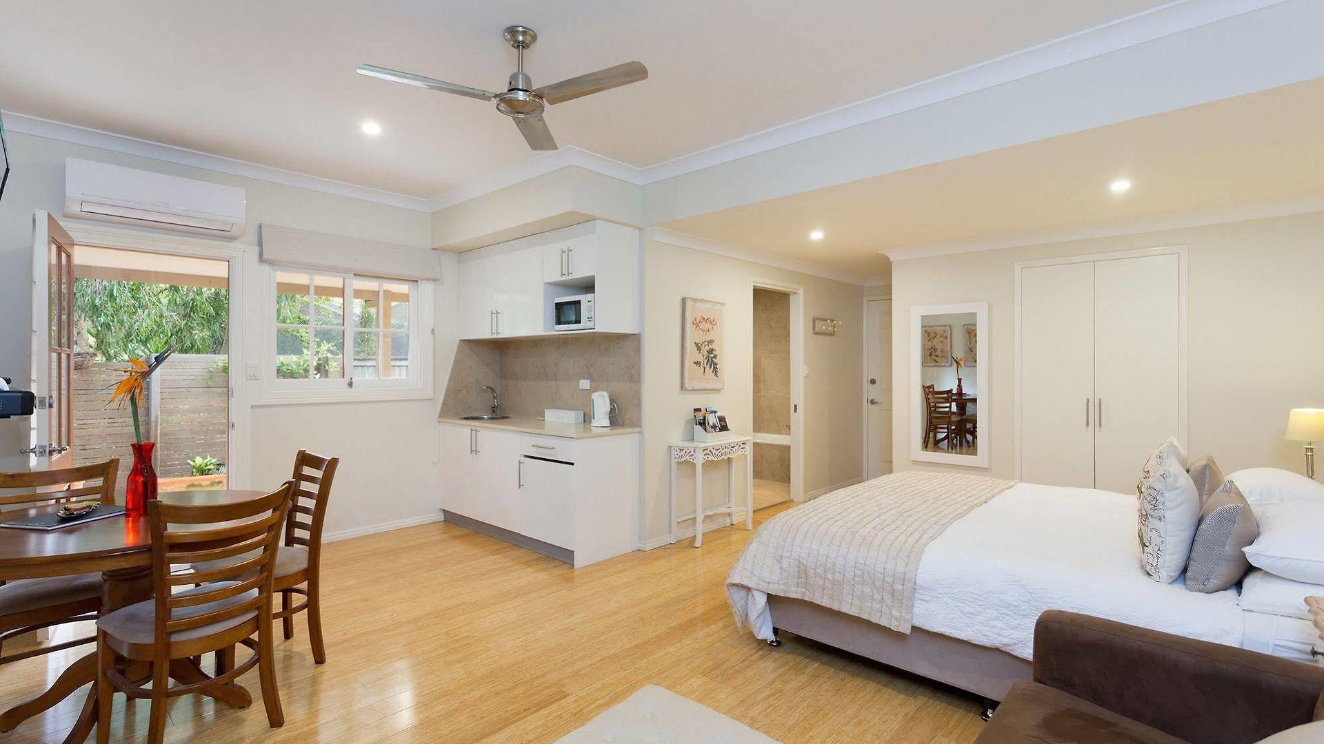 Bed & Breakfast Chapel Woods Brisbane