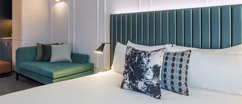 Adina Aparthotel 4*