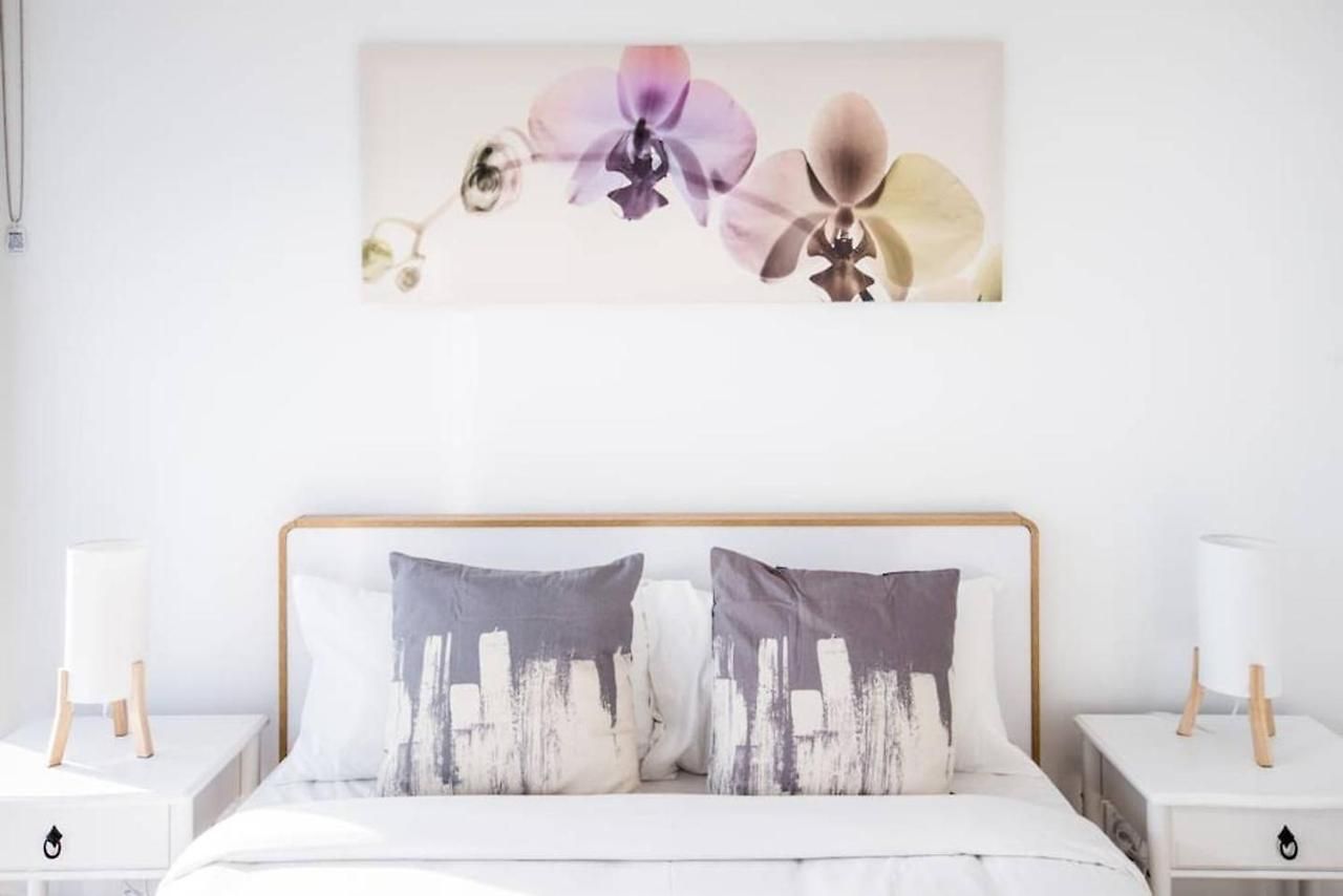 Minimalist & Warming - Close To Cbd And Valley Apartment