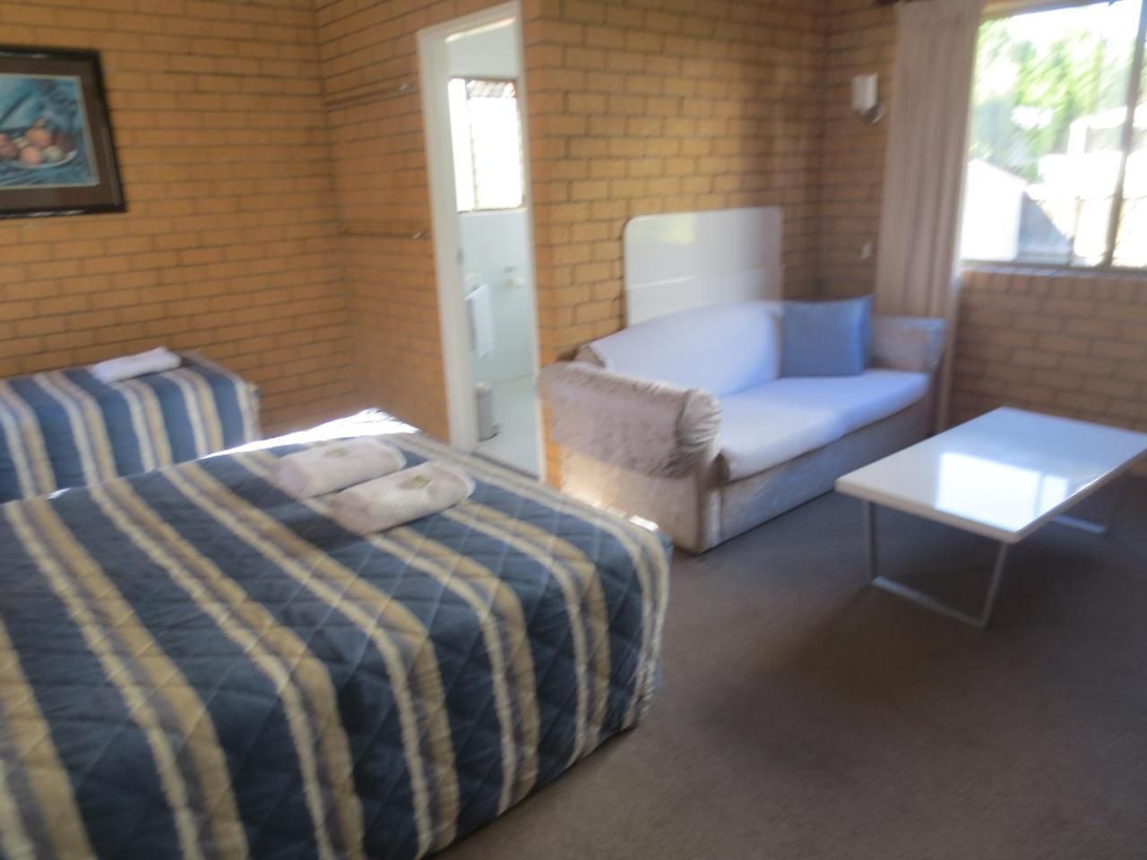 Aspley Pioneer Motel