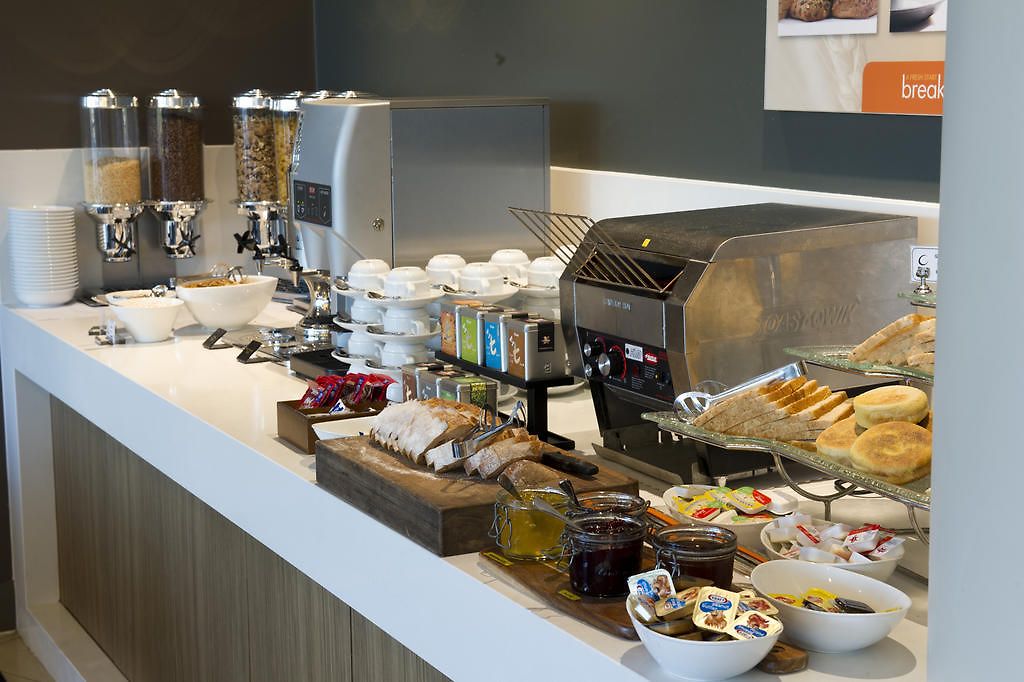 Novotel Airport 5*