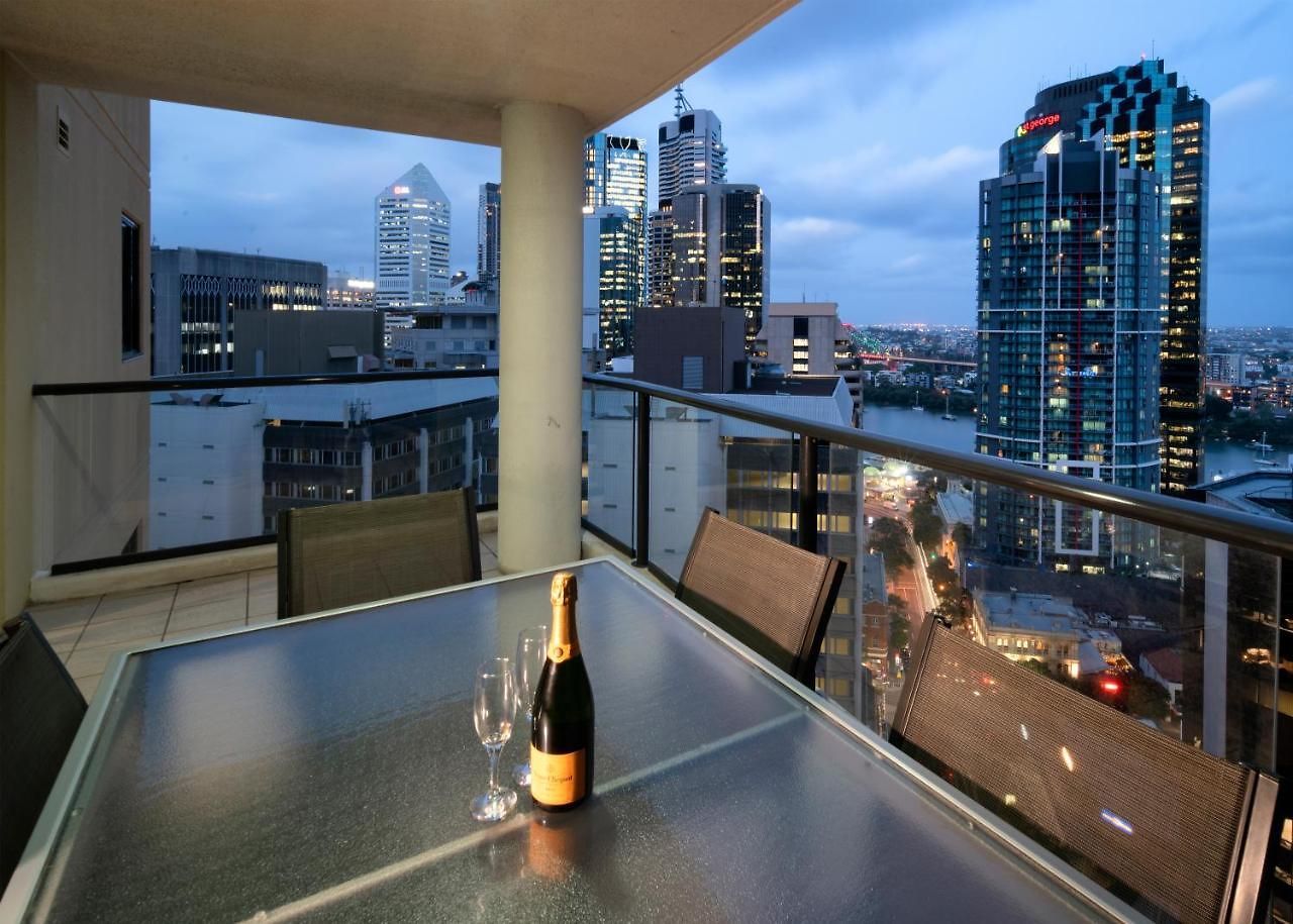 Aparthotel Quest River Park 5*