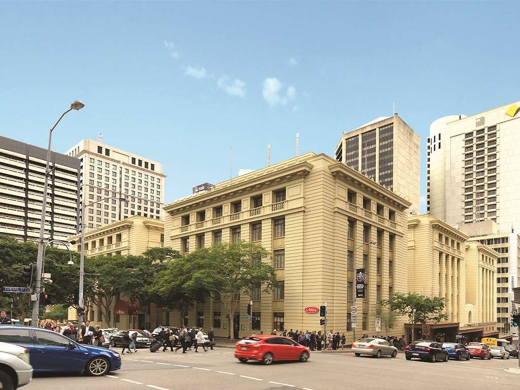 Aparthotel Adina Anzac Square 5*