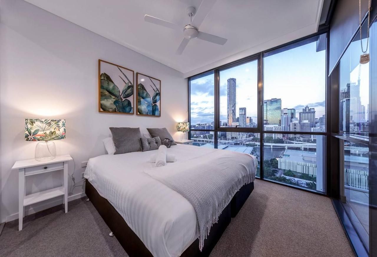 Apartment South Bank Beautiful River View Tower