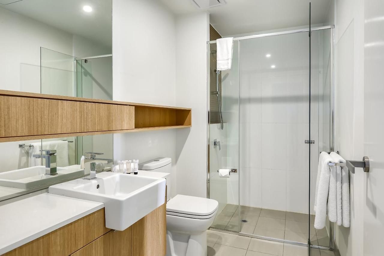 Vine South Aparthotel 5*