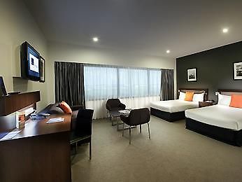 Novotel Airport