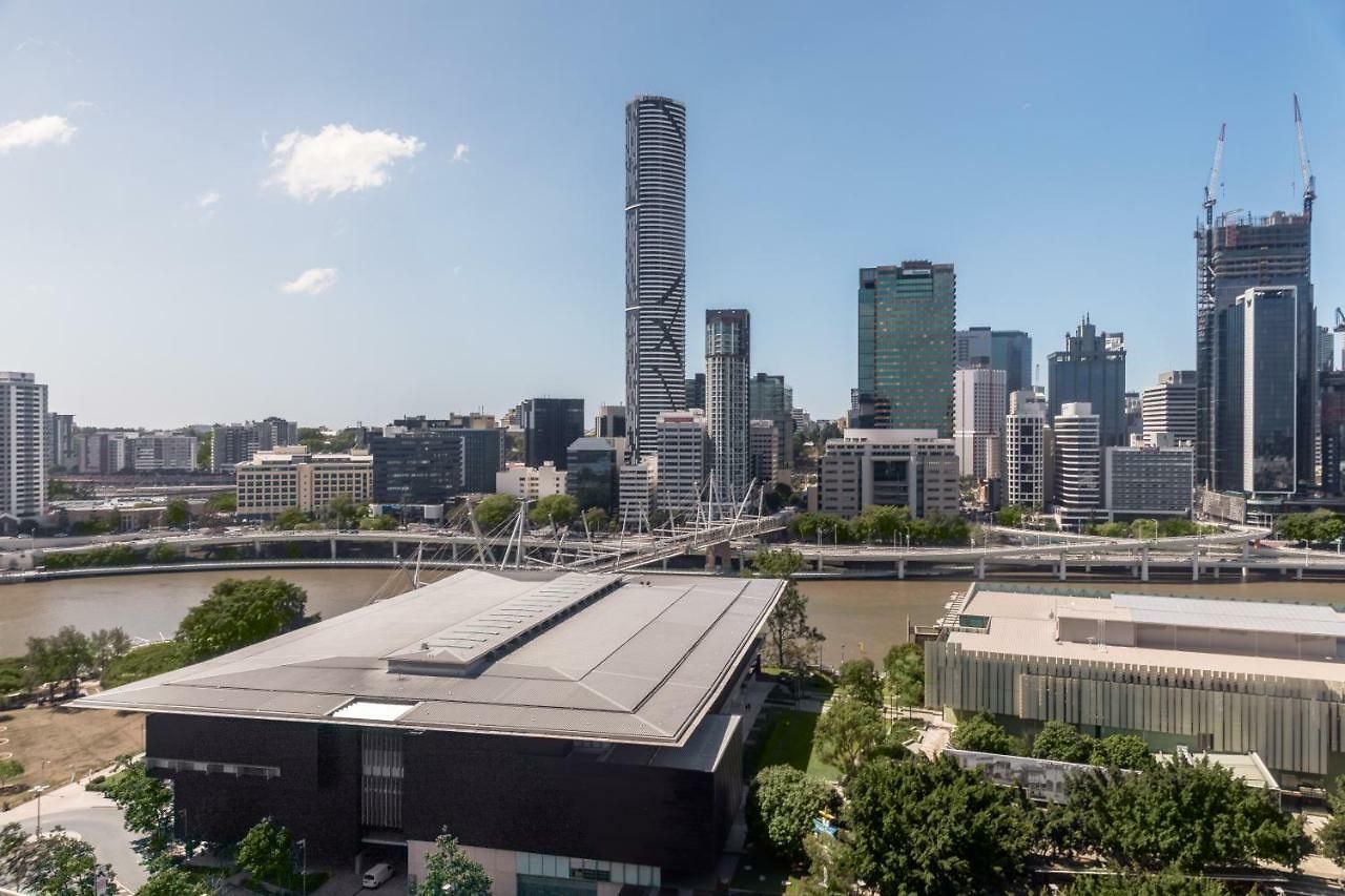 South Bank Beautiful River View Tower Apartment *