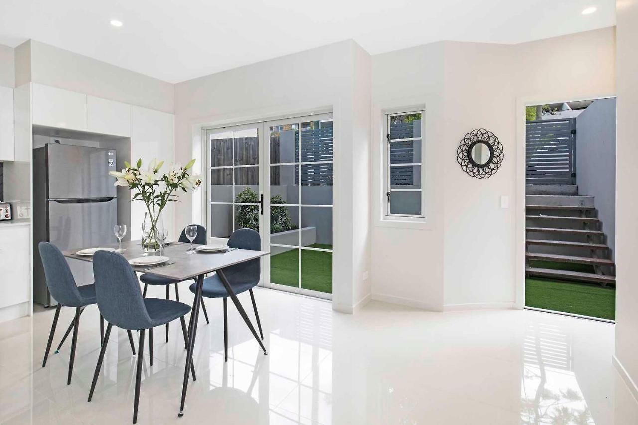 Apartment Park Avenue 1br Hideaway King Bd Private Courtyard