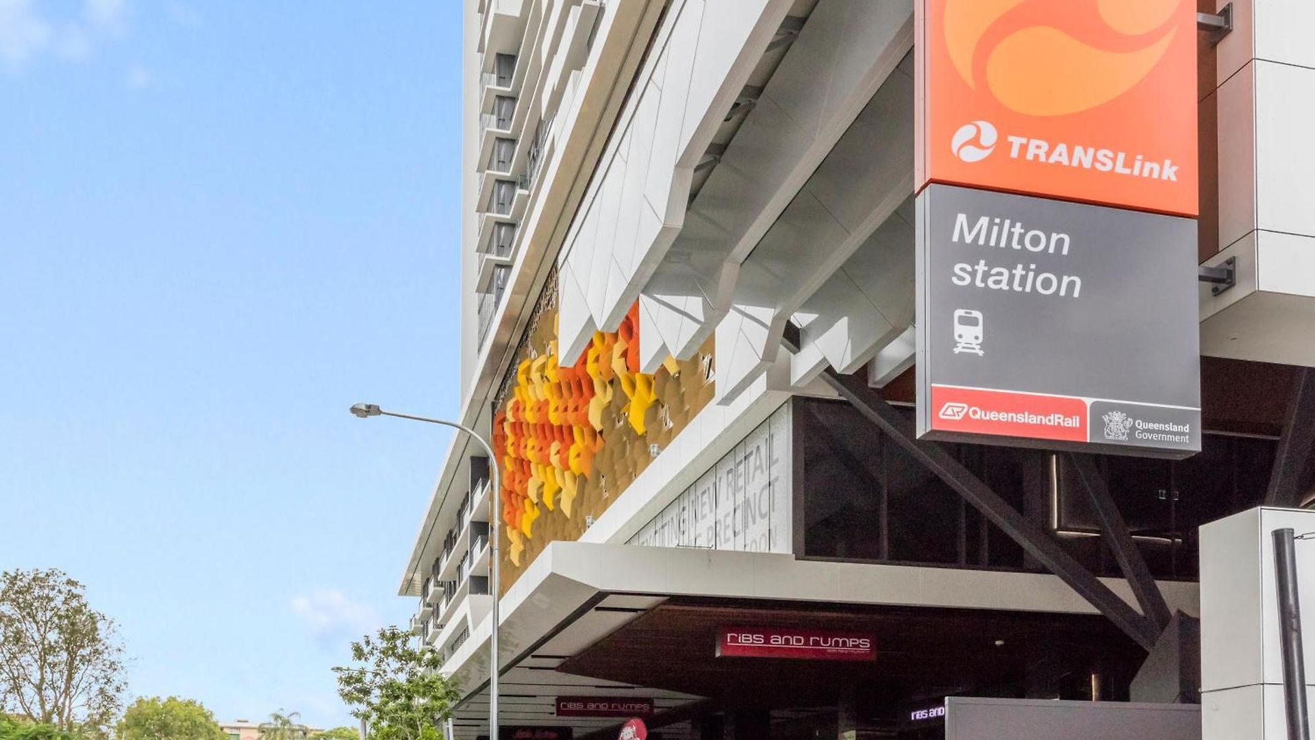 The Milton Aparthotel 4*
