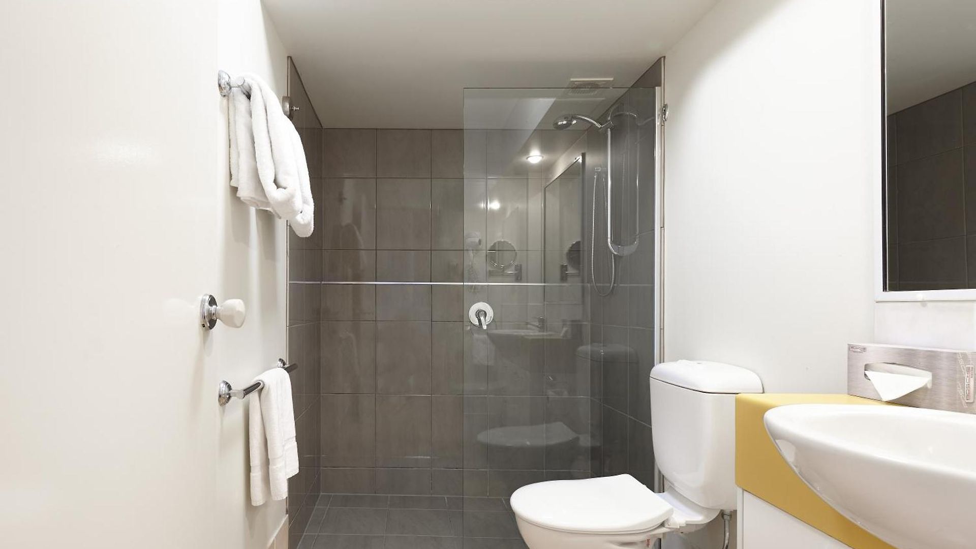 West End Aparthotel Brisbane