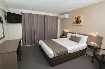 The Metropolitan Spring Hill Motel