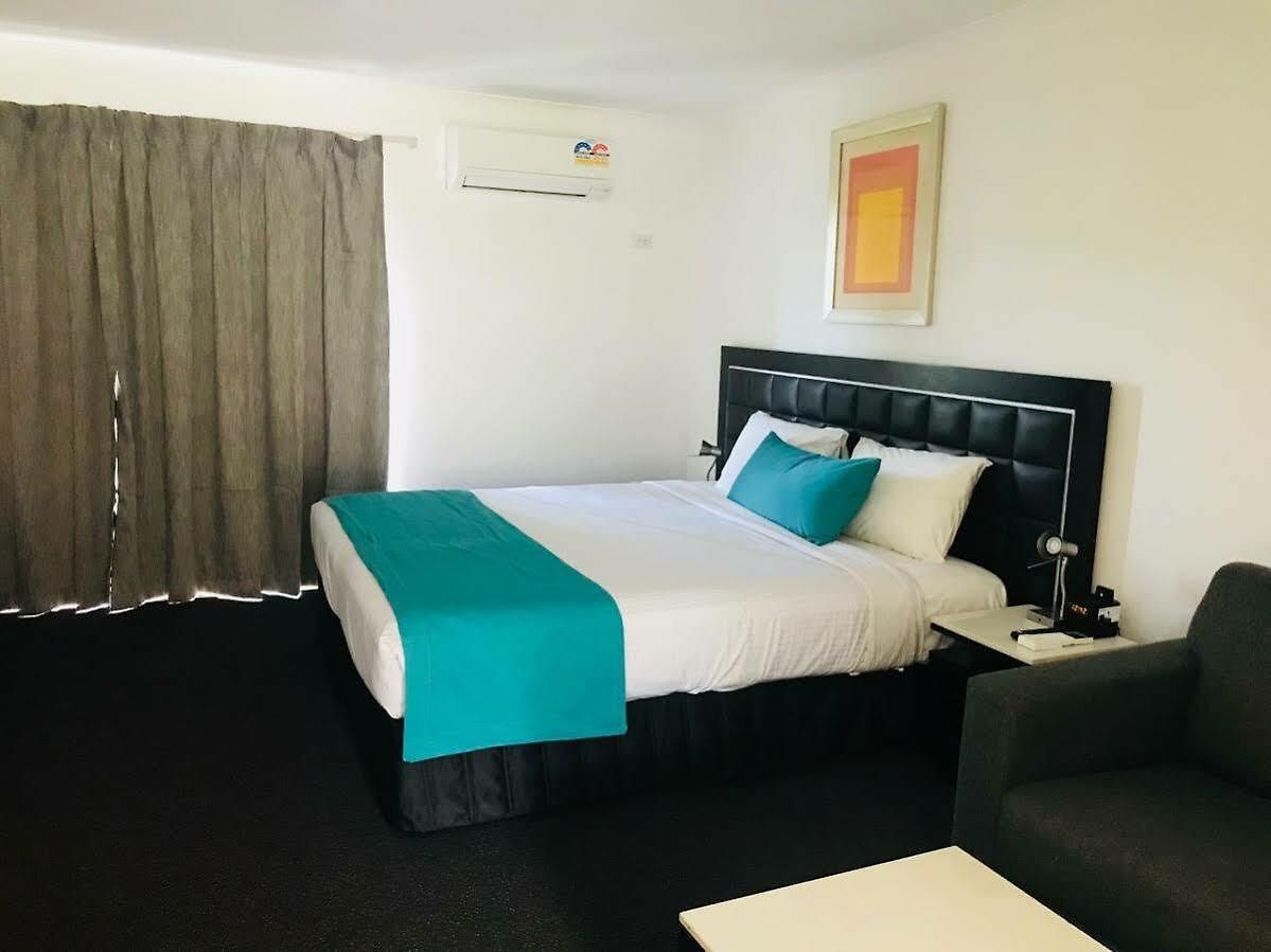 Carseldine Palms 3*