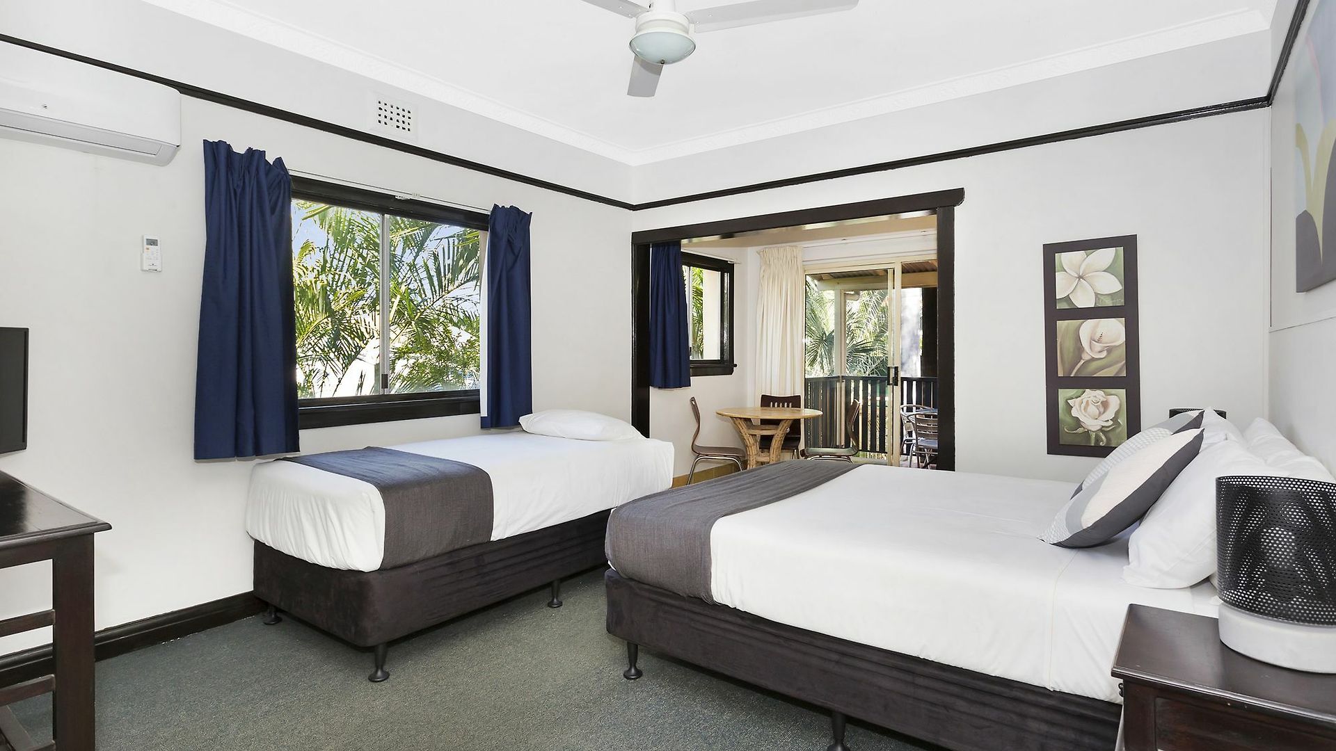 Globe 3* Brisbane