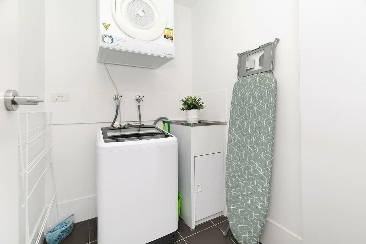 Amazing River View - 3 Bedroom - Cbd - Netflix - Fast Wifi - Carpark