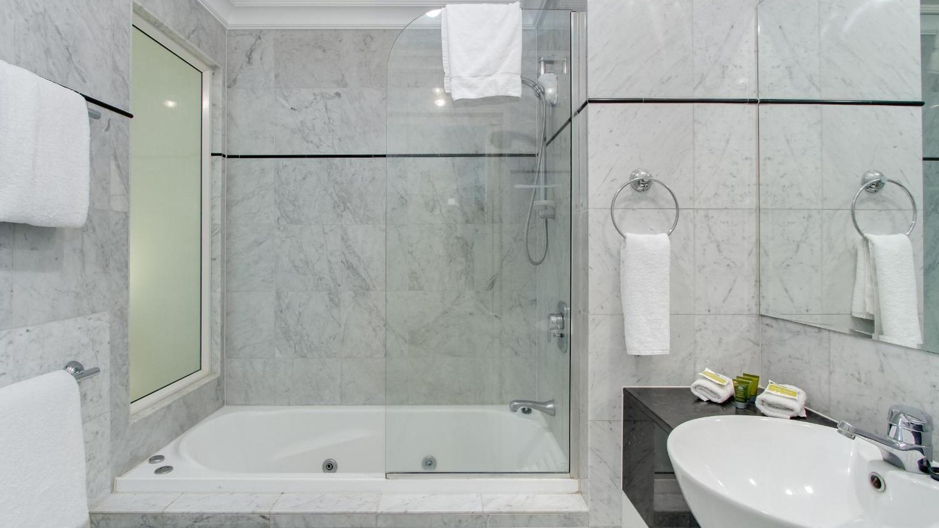 Macarthur Chambers Aparthotel 5*