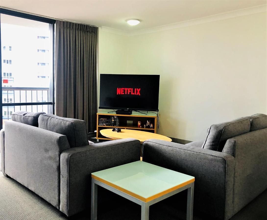 Hillcrest Aparthotel