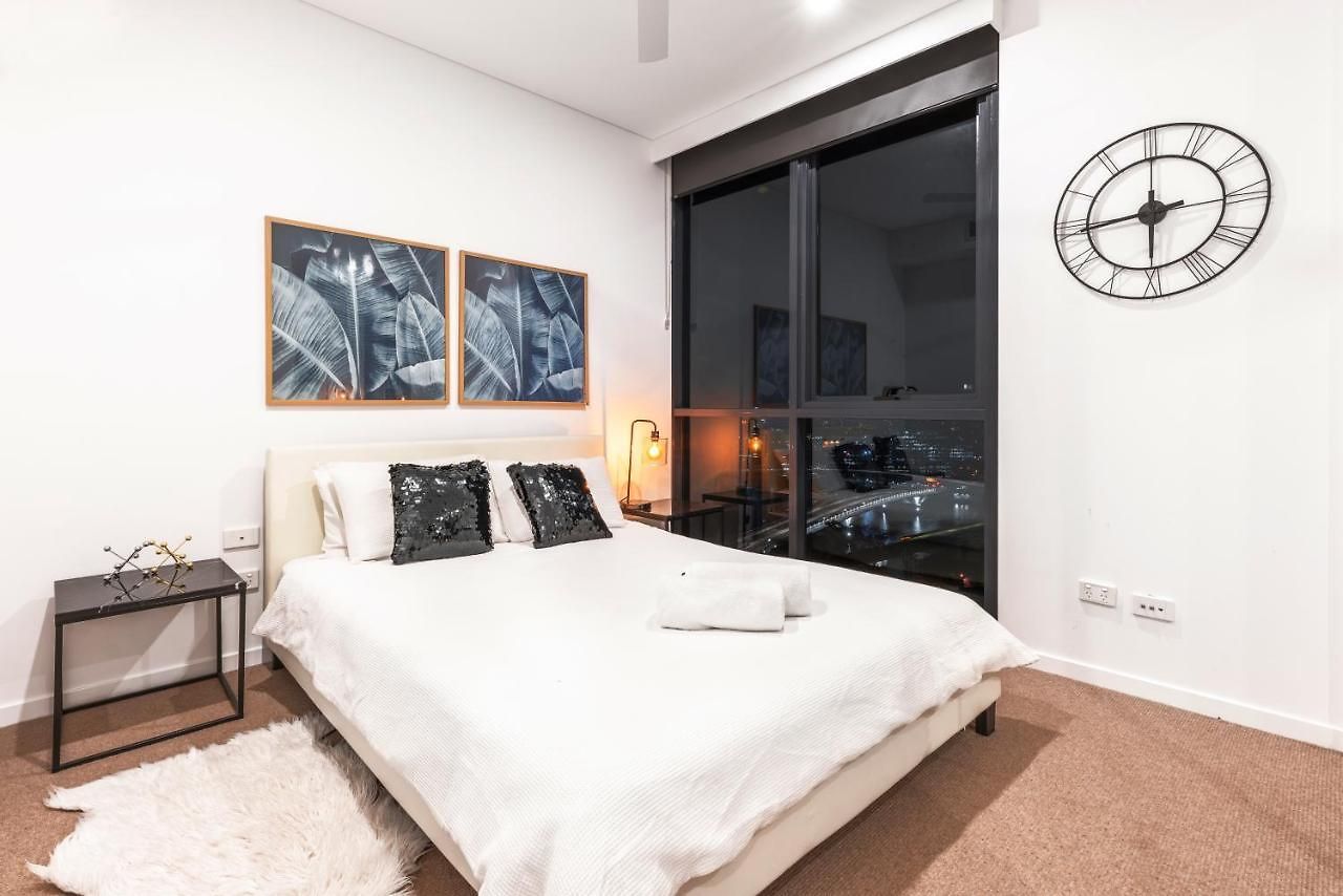 Apartment South Bank Beautiful River View Tower