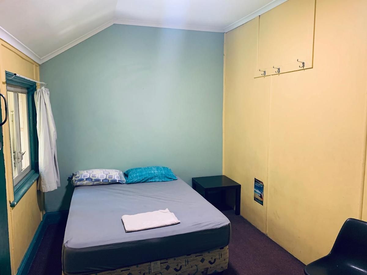 Hostel Yellow Submarine Backpackers Brisbane