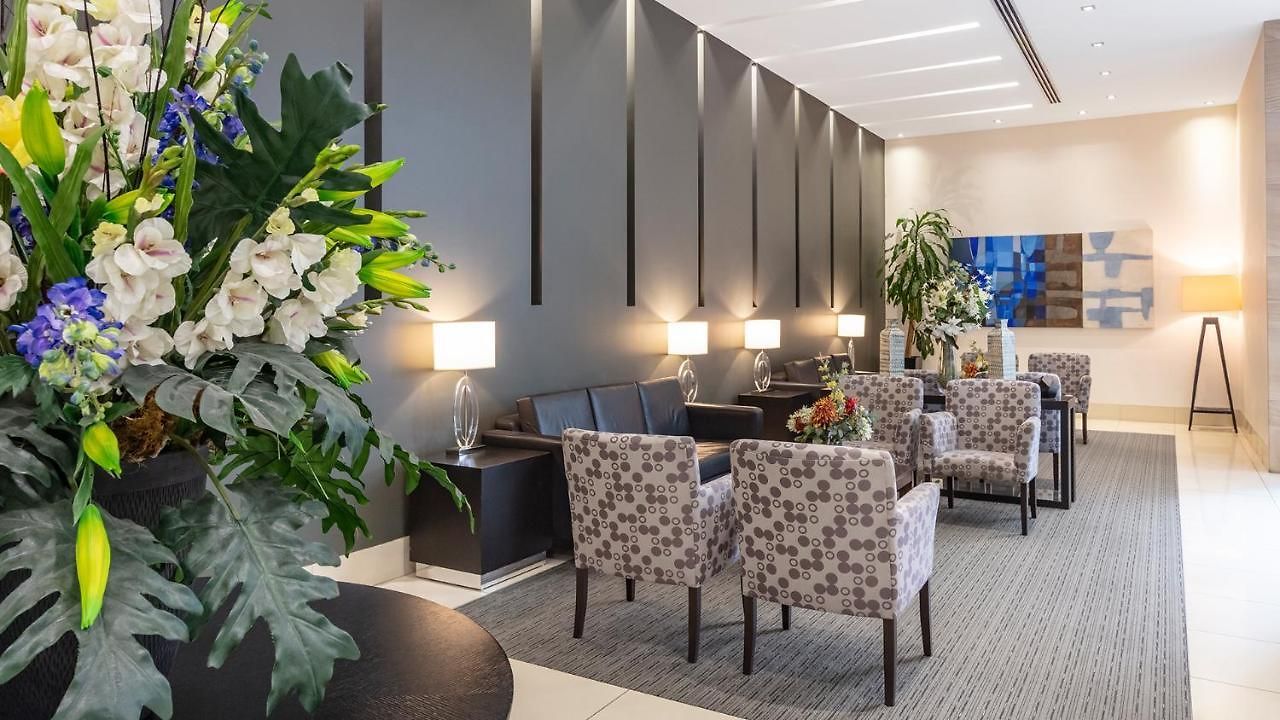 Oaks On Charlotte Aparthotel