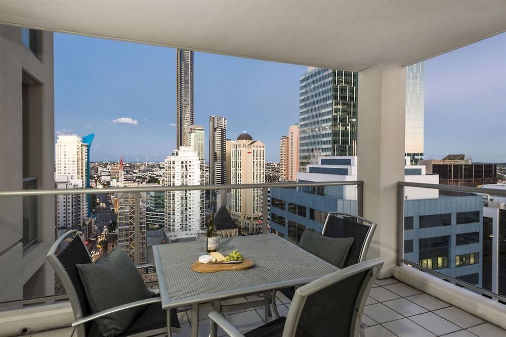 Oaks Lexicon Aparthotel 4*