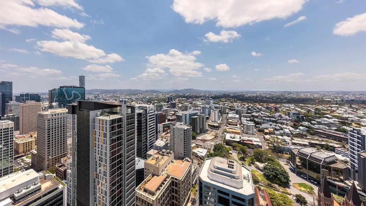 Oaks Aurora Brisbane