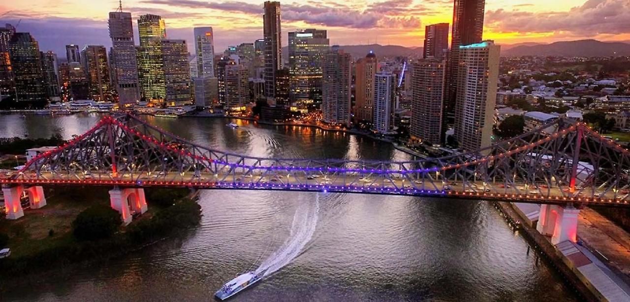 Executive 3 Bedroom Family - Cbd - Views - Netflix - Fast Wifi - Free Parking Brisbane