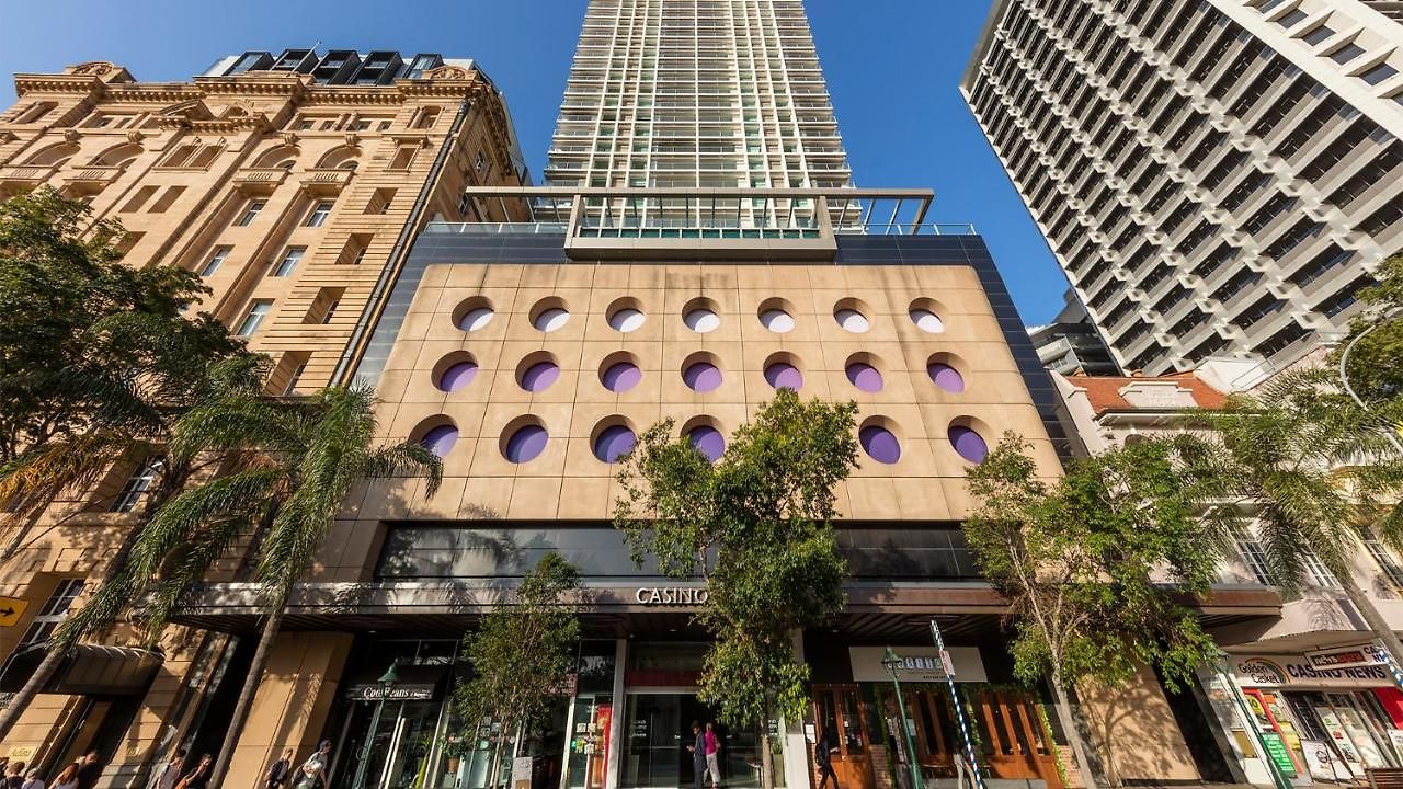 Oaks Casino Tower Brisbane