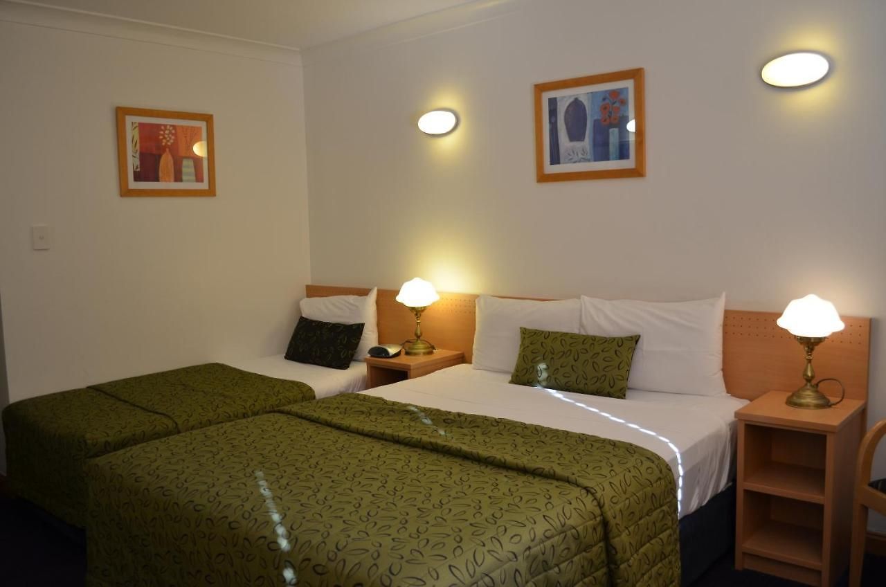 Motel Airport 4*