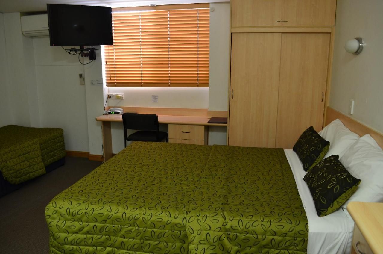 Motel Airport 4*